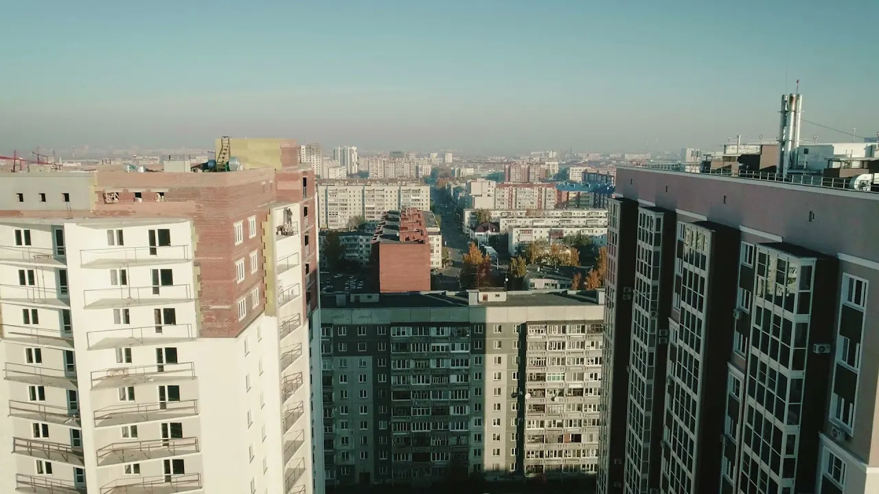 Полет на квадрокоптере - ЖК Карельцева